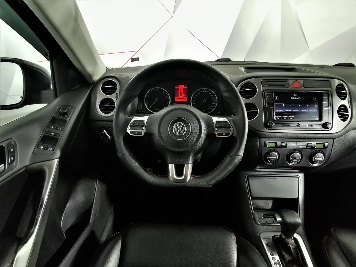Volkswagen Tiguan 2.0 TSI 4Motion AT (170 л.с.) Track & Field Черный в АВИЛОН. Слайд №18