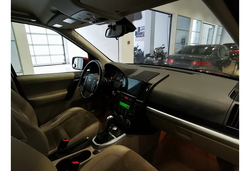 Land Rover Freelander 2.2 TD4 AT (150 л.с.) S Красный в АВИЛОН. Слайд №13