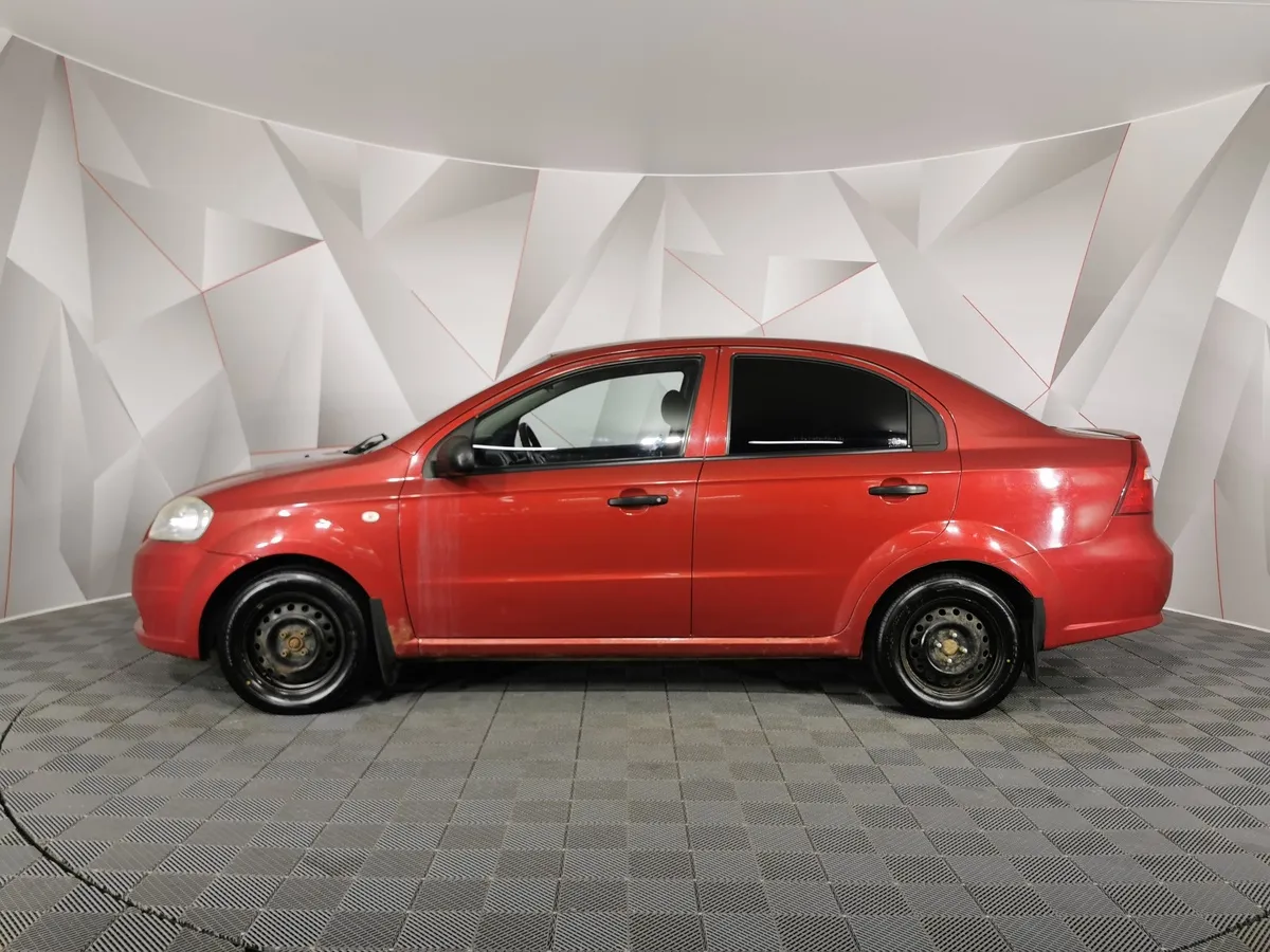 Chevrolet Aveo 1.4 MT (101 л.с.) Красный в АВИЛОН. Слайд №5