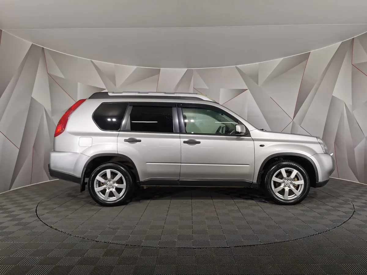 Nissan X-Trail 2.0 CVT AWD (141 л.с.) Серебристый в АВИЛОН. Слайд №6