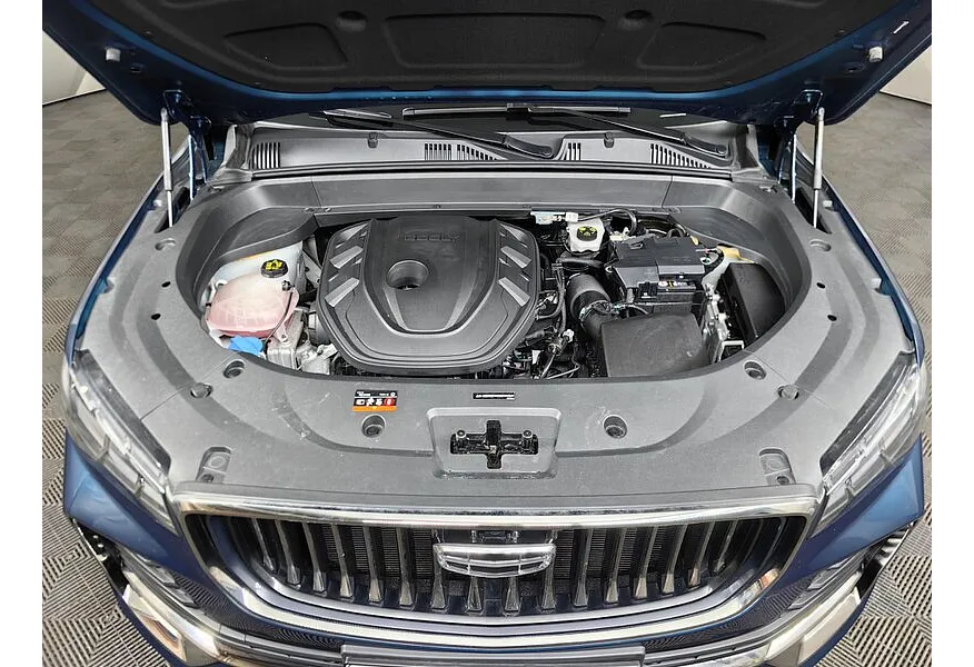 Geely Monjaro 2.0T 8AT 4WD (238 л.с.) Exclusive Синий в АВИЛОН. Слайд №11