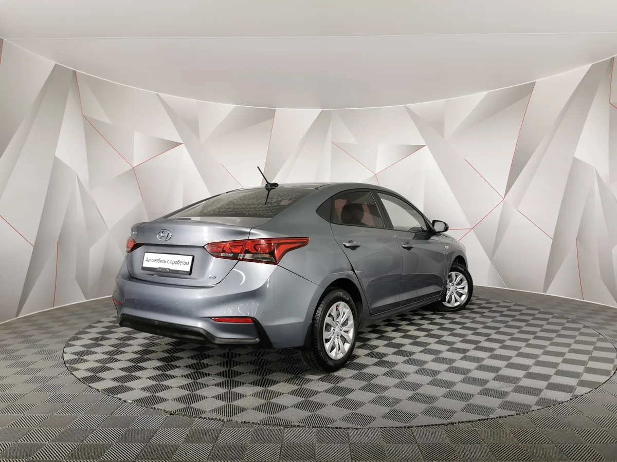 Hyundai Solaris 1.6 AT (123 л.с.) Comfort + Winter Серый в АВИЛОН. Слайд №2
