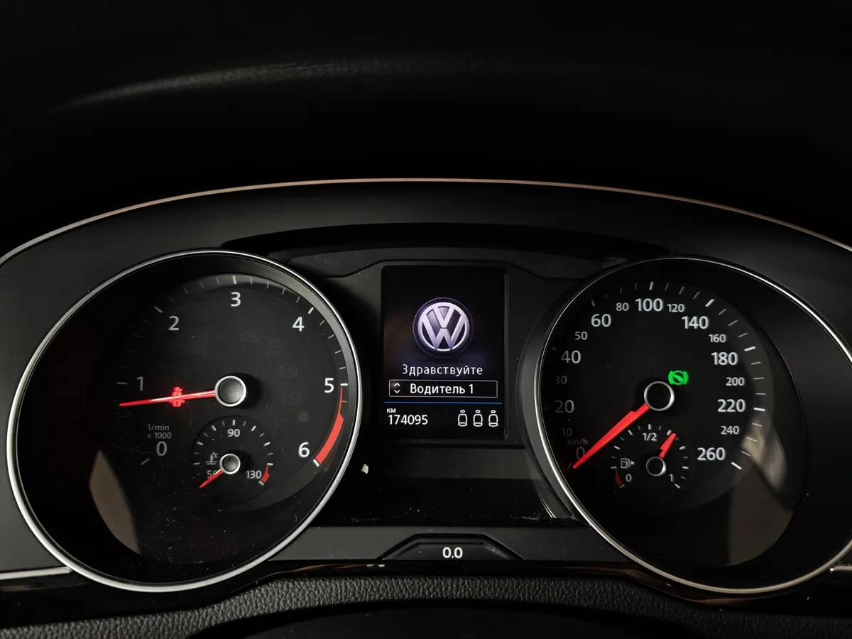 Volkswagen Passat 2.0 AMT (190 л.с.) Variant Серый в АВИЛОН. Слайд №17