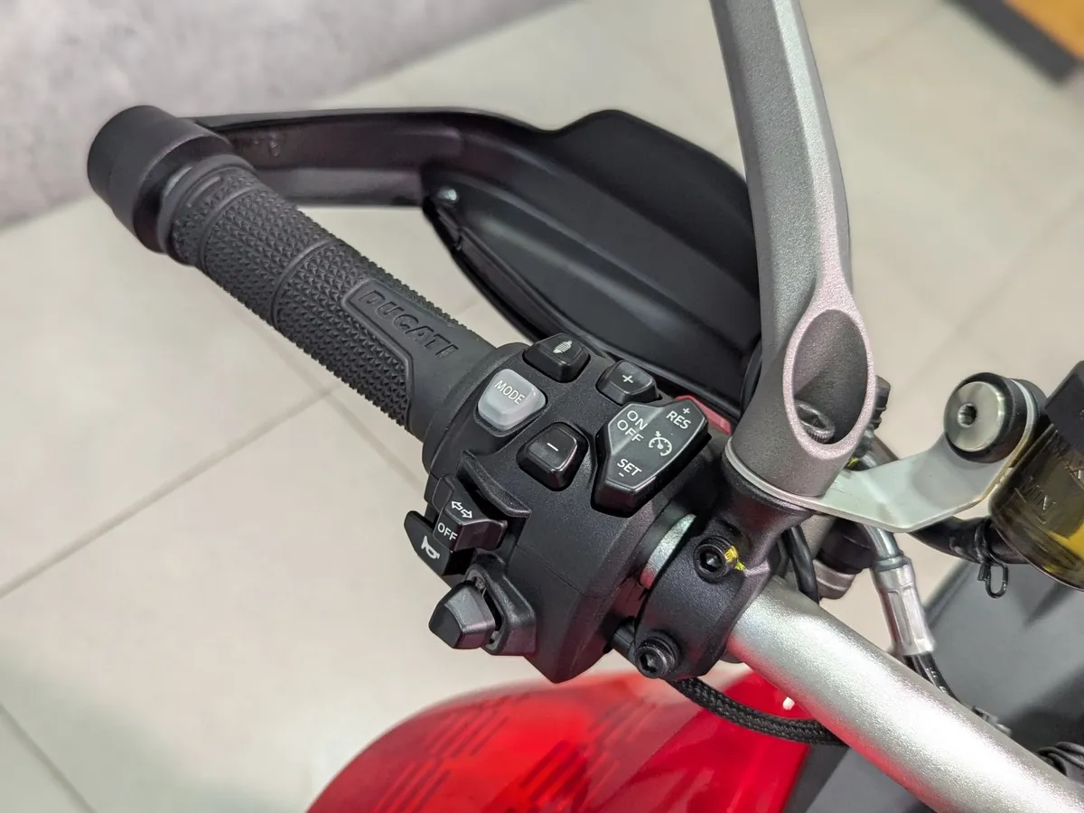 Ducati Multistrada V4 1158 см³ (170 л.с.) (170) 1158 Красный в АВИЛОН. Слайд №11
