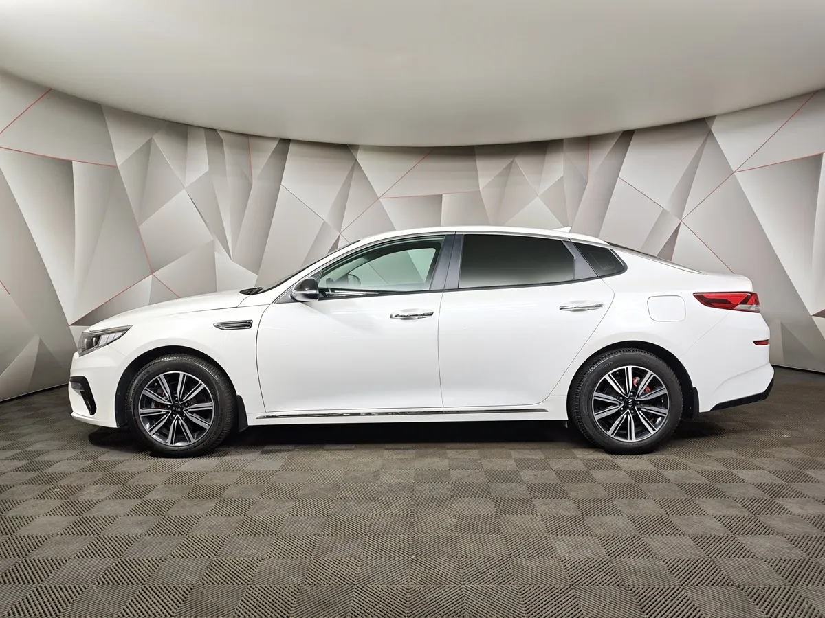 Kia Optima 2.0 AT (150 л.с.) Fleet Белый в АВИЛОН. Слайд №5