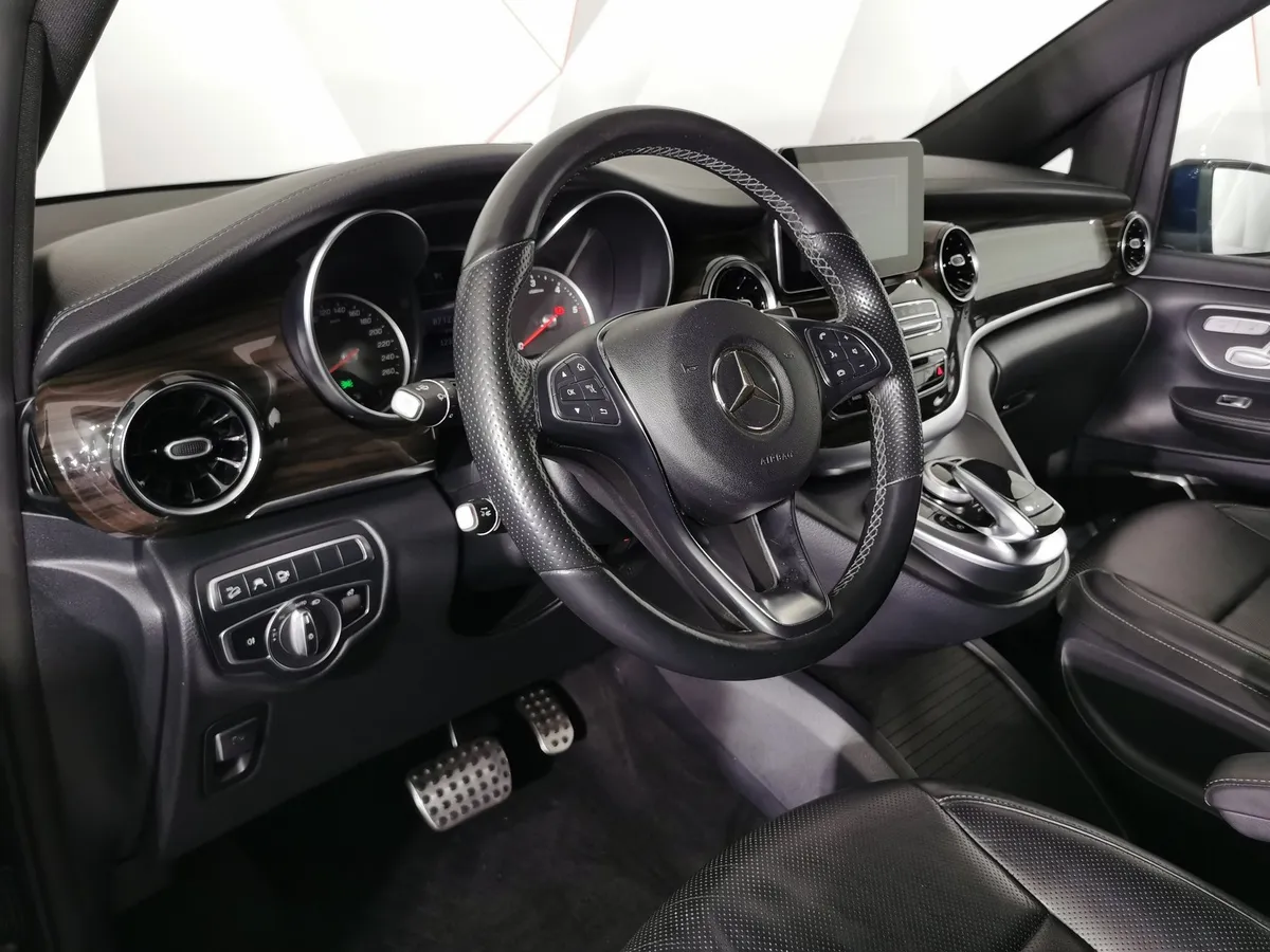 Mercedes-Benz V-Класс V 250 BlueTEC 7G-Tronic Plus 4x4 (190 л.с.) AMG Line Синий в АВИЛОН. Слайд №18