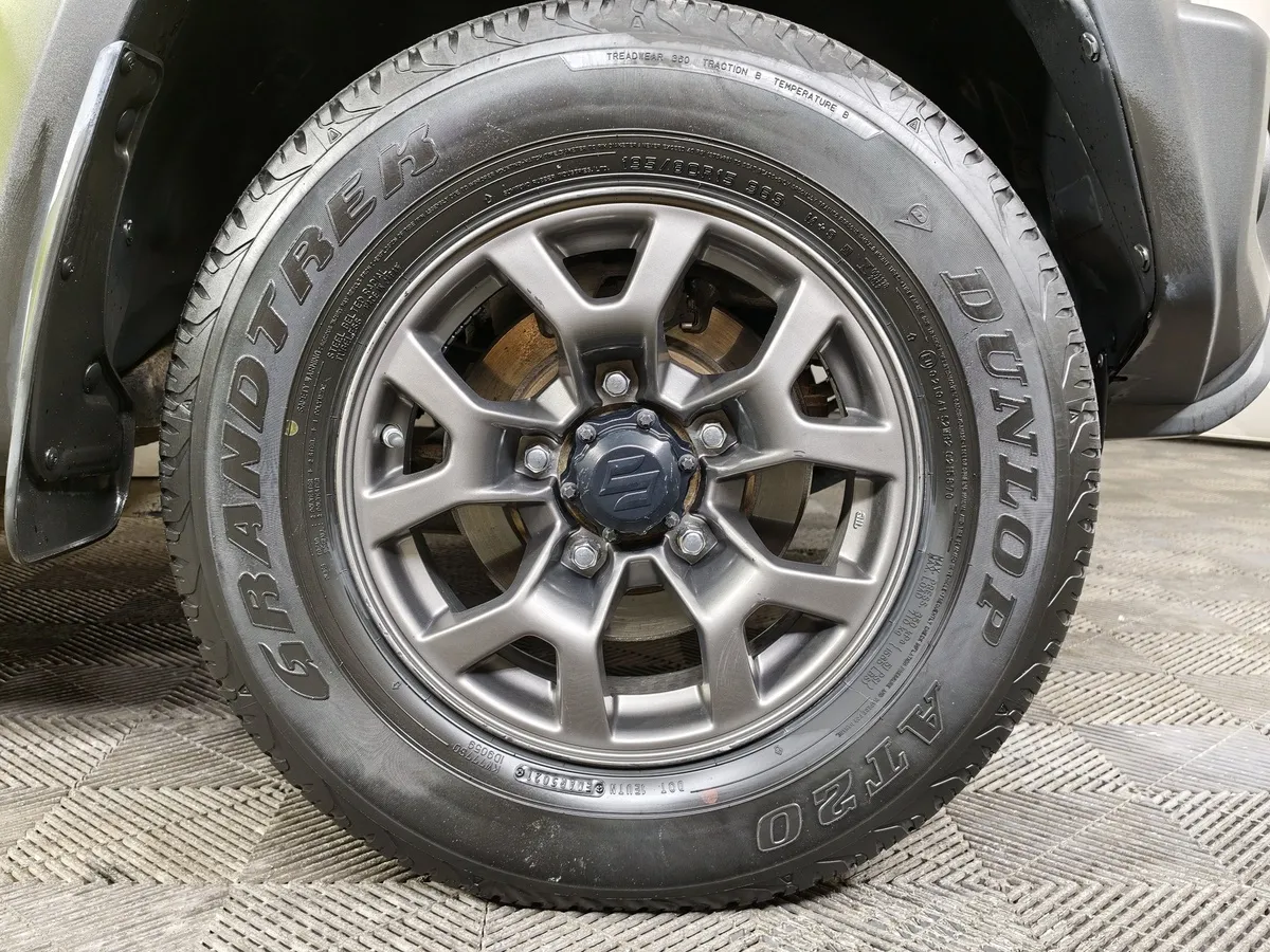 Suzuki Jimny 1.5 AT AWD (102 л.с.) GLX Черный в АВИЛОН. Слайд №9