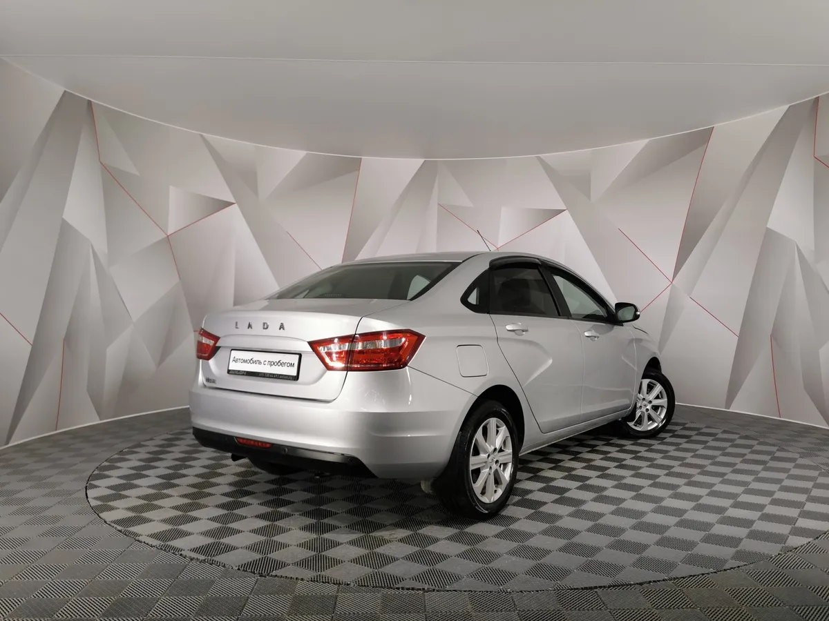 ВАЗ (Lada) Vesta 1.6 CVT (113 л.с.) Luxe Multimedia Серый в АВИЛОН. Слайд №2
