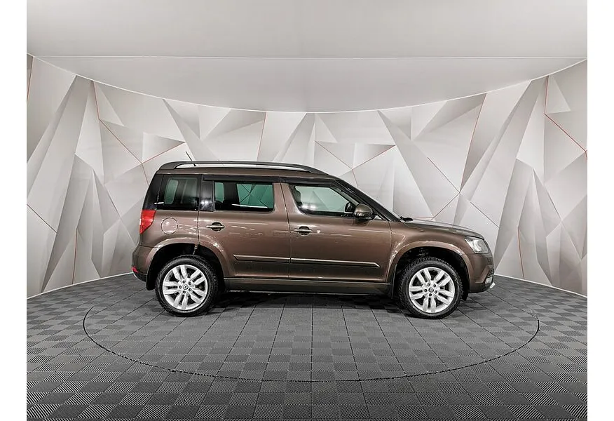 Skoda Yeti 1.8 TSI 4x4 DSG (152 л.с.) Коричневый в АВИЛОН. Слайд №6