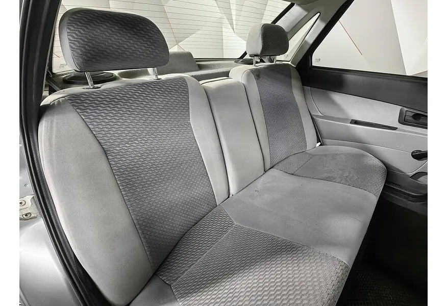 ВАЗ (Lada) Priora 1.6 MT (98 л.с.) в АВИЛОН. Слайд №15