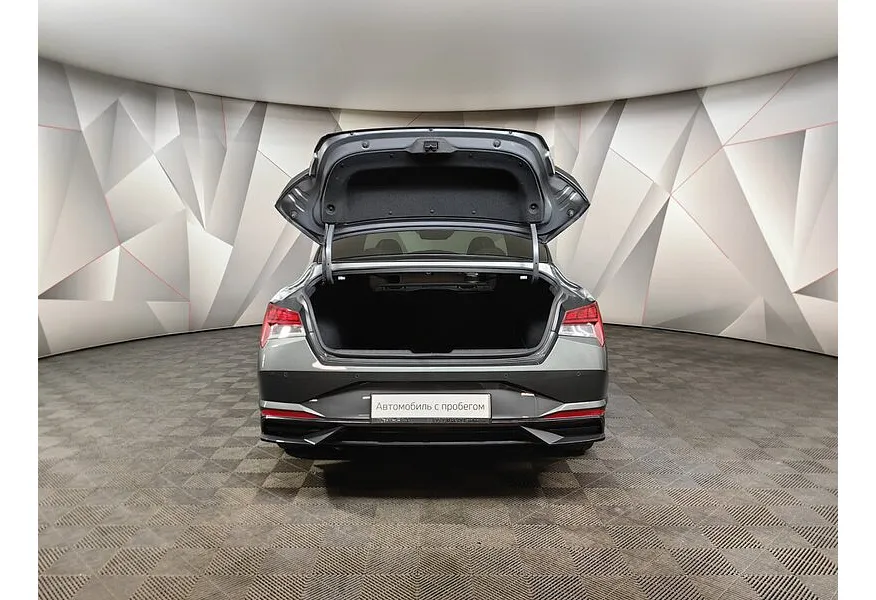 Hyundai Elantra 1.6 AT (128 л.с.) Elegance + Smart Sense Серый в АВИЛОН. Слайд №11