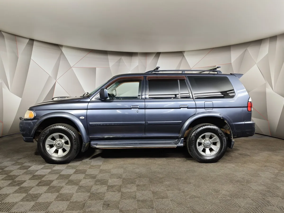 Mitsubishi Pajero Sport 2.5 TD MT 4WD (115 л.с.) Серый в АВИЛОН. Слайд №5