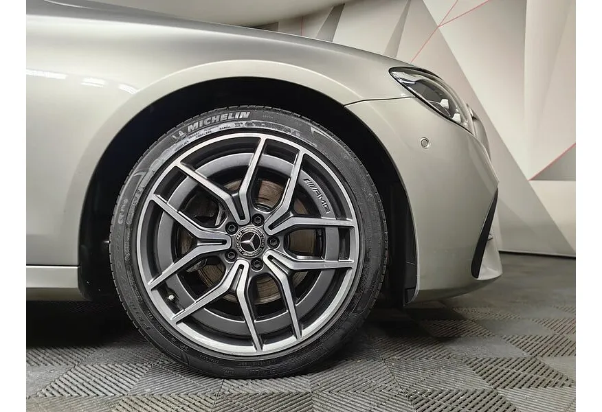 LIVE. Слайд №16