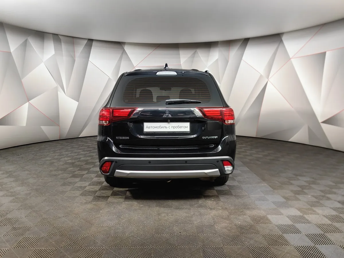 Mitsubishi Outlander 2.0 CVT (146 л.с.) Invite Черный в АВИЛОН. Слайд №8