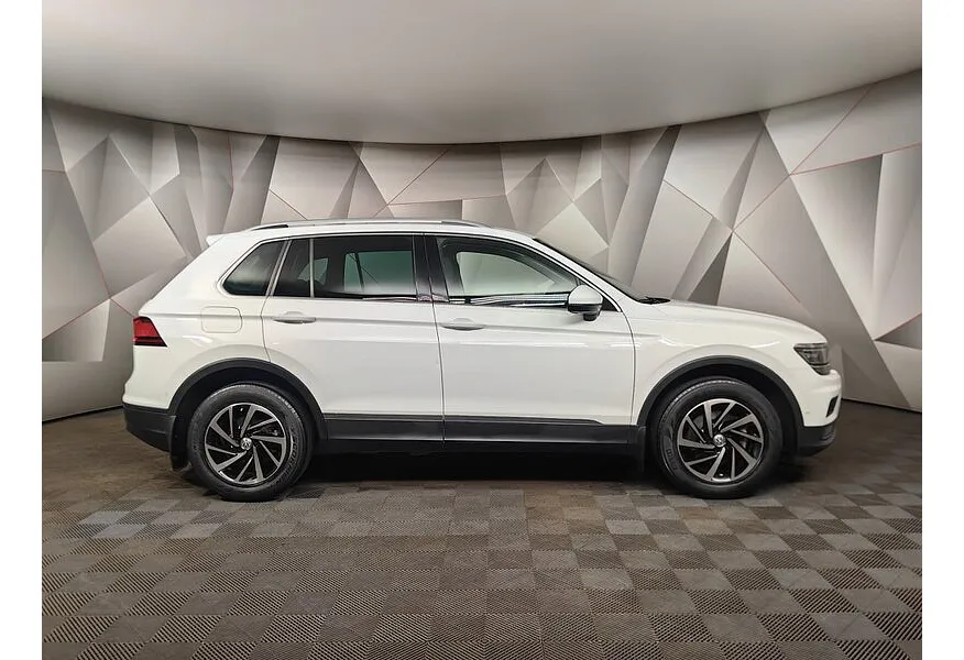 LIVE. Слайд №4