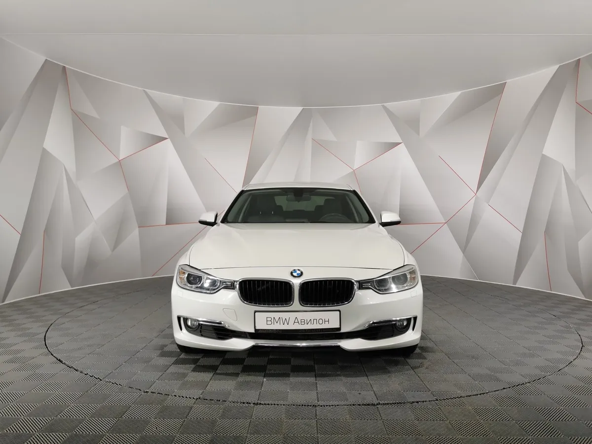 BMW 3 серия 320i AT (184 л.с.) Белый в АВИЛОН. Слайд №3