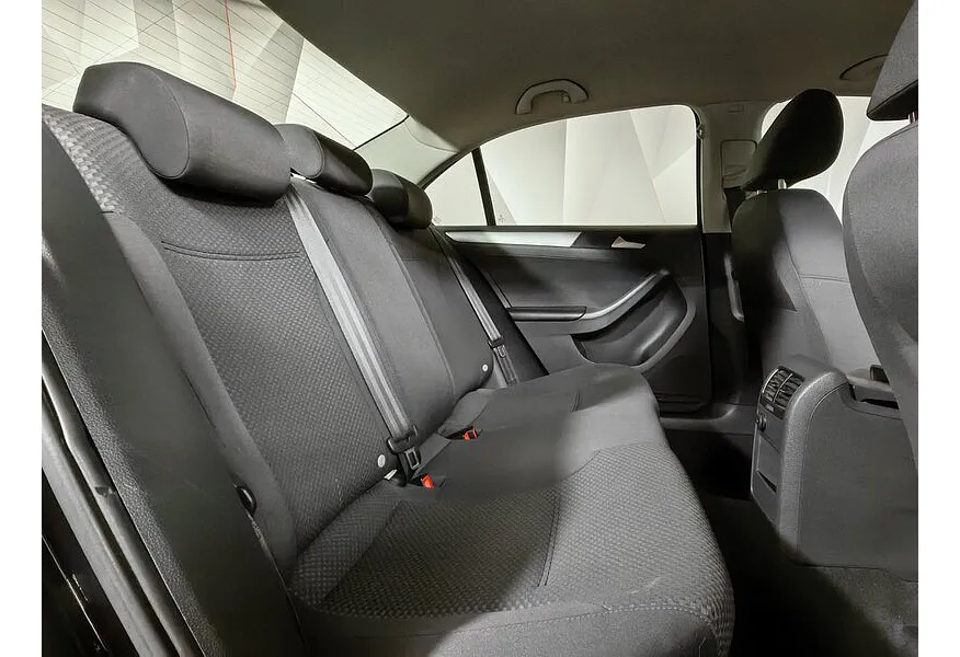 Volkswagen Jetta 1.4 TSI DSG (122 л.с.) Trendline (Локальная сборка) Черный в АВИЛОН. Слайд №16