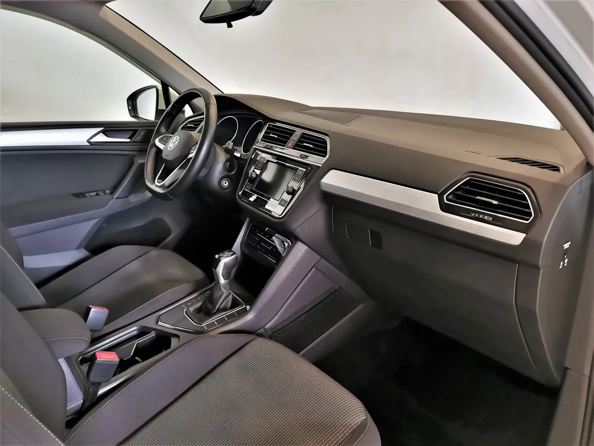 Volkswagen Tiguan 1.4 TSI BlueMotion DSG (150 л.с.) Comfortline Белый в АВИЛОН. Слайд №12
