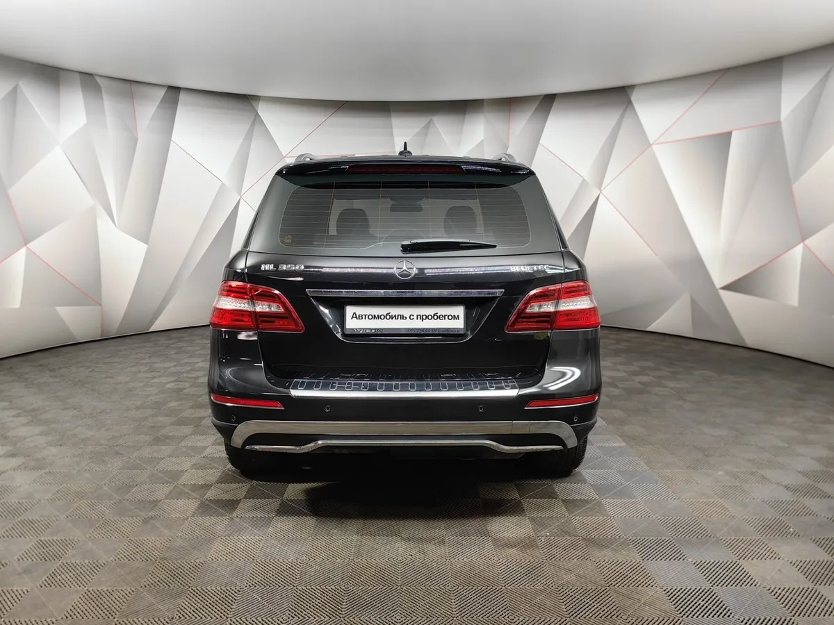 Mercedes-Benz M-Класс ML 350 BlueTEC 7G-Tronic Plus 4Matic (258 л.с.) Черный в АВИЛОН. Слайд №8