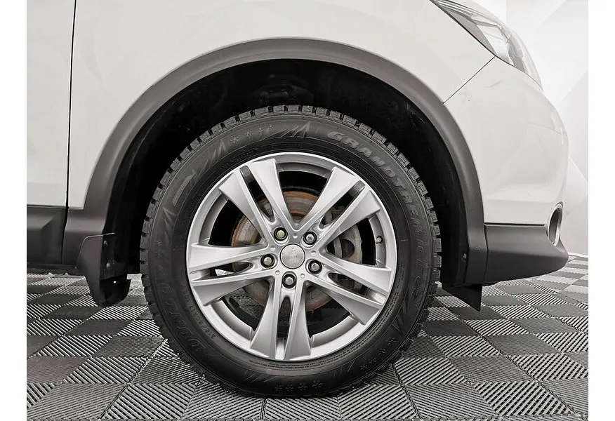 Nissan Qashqai 2.0 CVT AWD (144 л.с.) Белый в АВИЛОН. Слайд №9