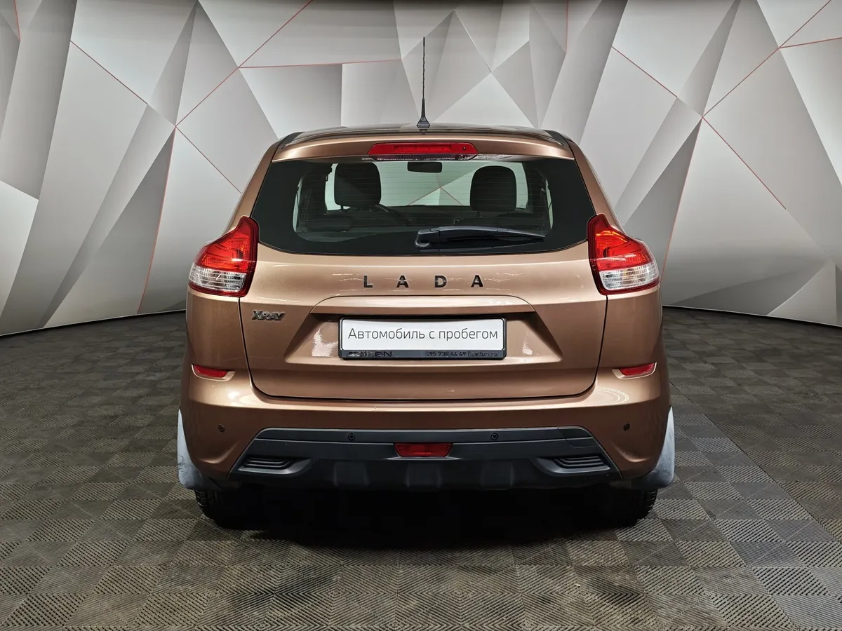 ВАЗ (Lada) XRAY 1.6 MT (106 л.с.) Коричневый в АВИЛОН. Слайд №8
