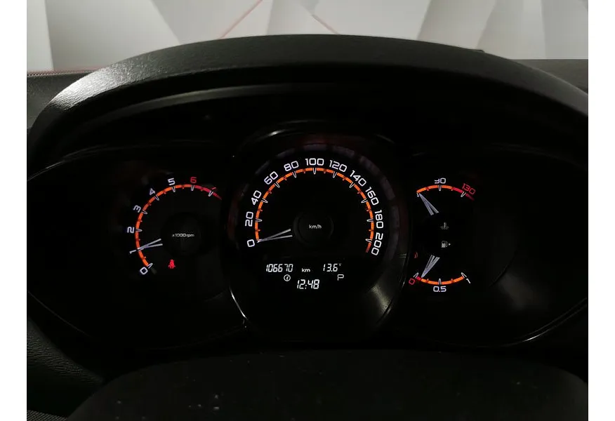 ВАЗ (Lada) Vesta 1.6 CVT (113 л.с.) Коричневый в АВИЛОН. Слайд №18