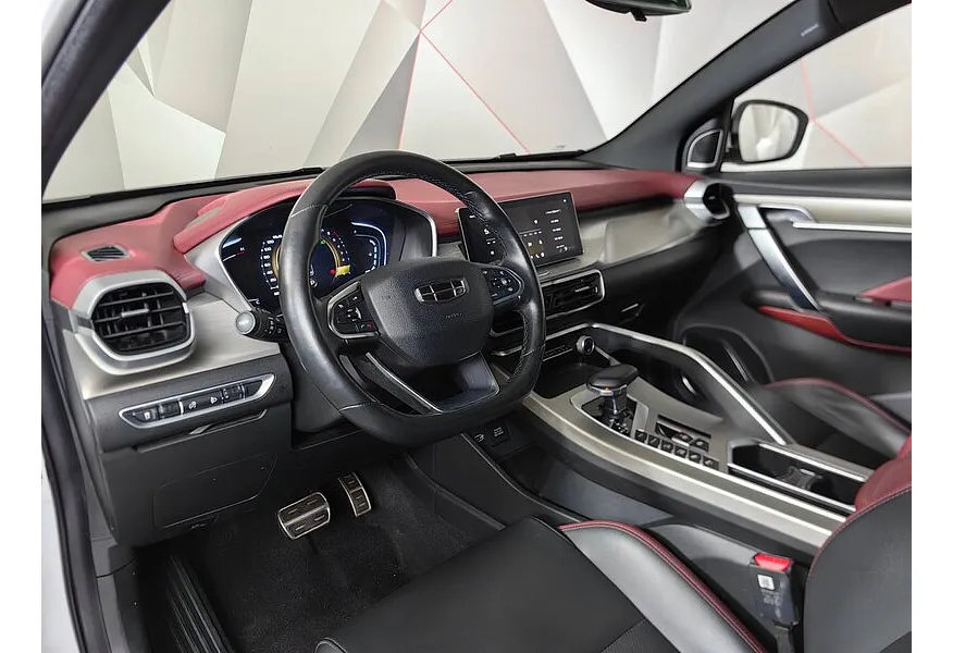 Geely Coolray 1.5T 7DCT 2WD (150 л.с.) Flagship Белый в АВИЛОН. Слайд №18