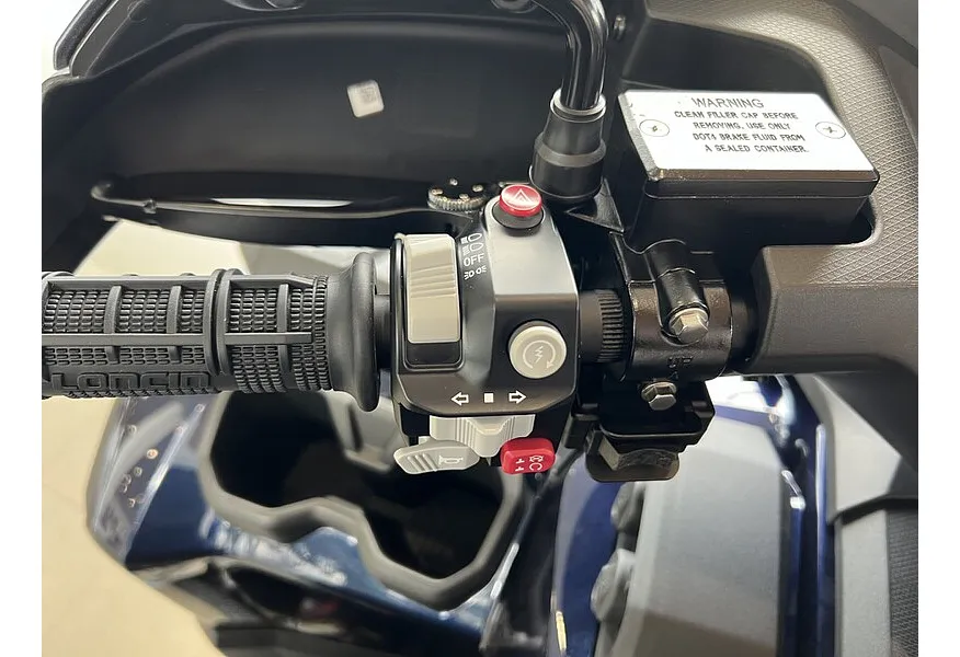 Loncin Xwolf 1000 976 см³ (98 л.с.) 98 976 Синий в АВИЛОН. Слайд №7