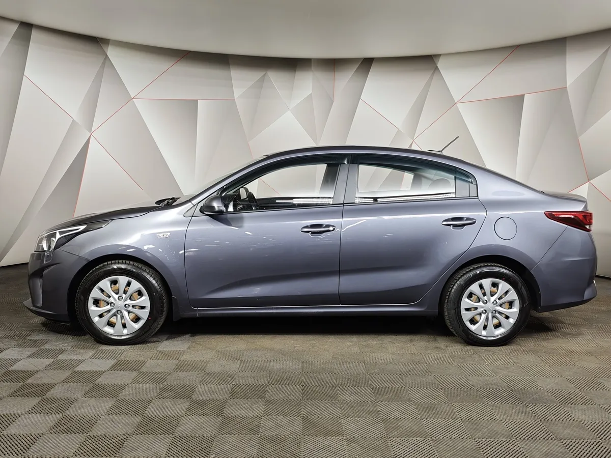 Kia Rio 1.6 AT (123 л.с.) Серый в АВИЛОН. Слайд №5