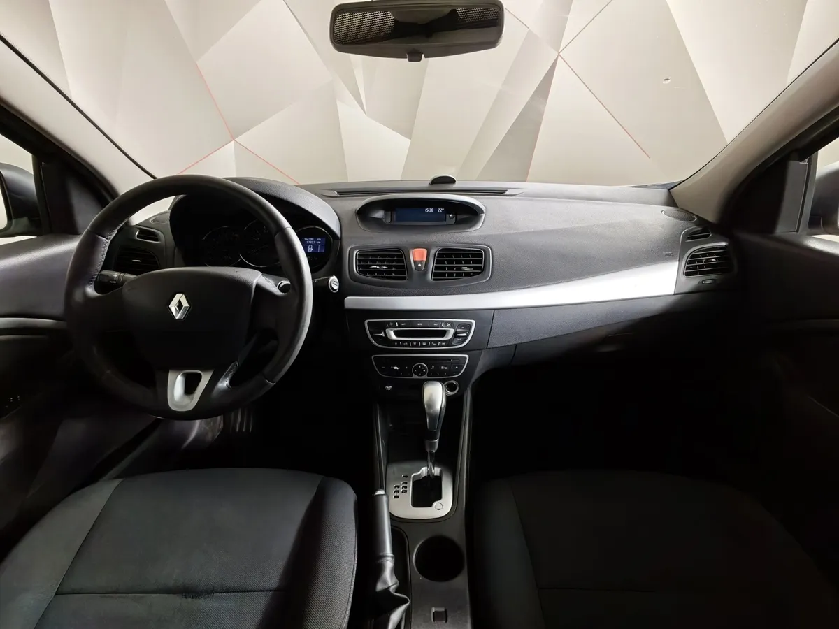 Renault Fluence 1.6 AT (110 л.с.) Бежевый в АВИЛОН. Слайд №13