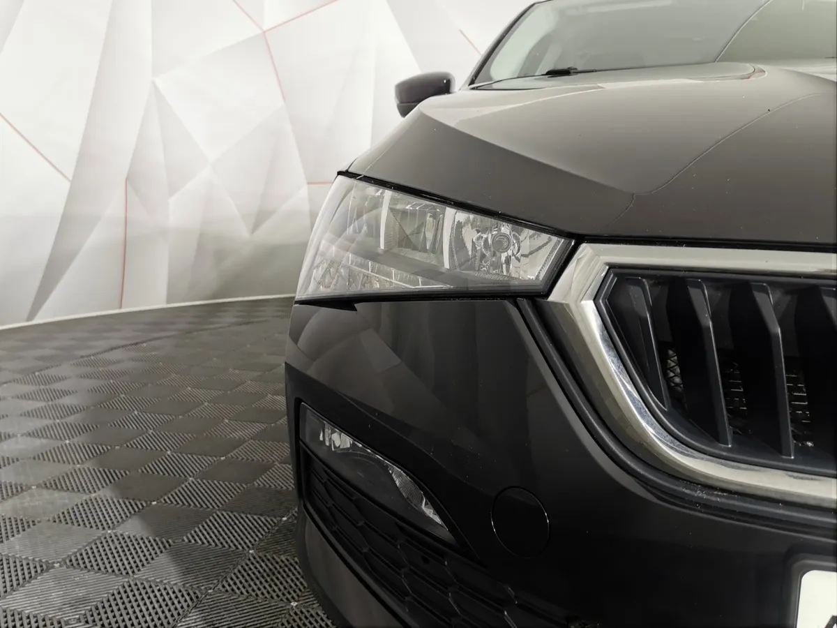 Skoda Rapid 1.6 AT (110 л.с.) Черный в АВИЛОН. Слайд №10