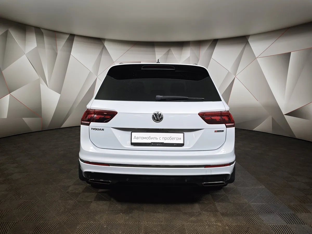 Volkswagen Tiguan 2.0 TSI 4Motion DSG (220 л.с.) R-Line Белый в АВИЛОН. Слайд №8