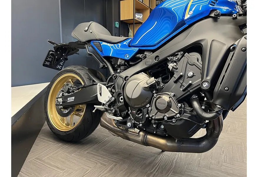 Yamaha XSR900 888 см³ (120 л.с.) (120) 888 Синий в АВИЛОН. Слайд №9