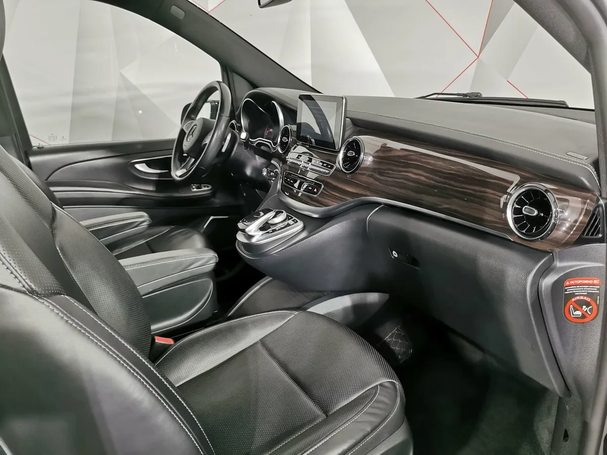 Mercedes-Benz V-Класс V 250 BlueTEC 7G-Tronic Plus 4x4 (190 л.с.) AMG Line Синий в АВИЛОН. Слайд №12