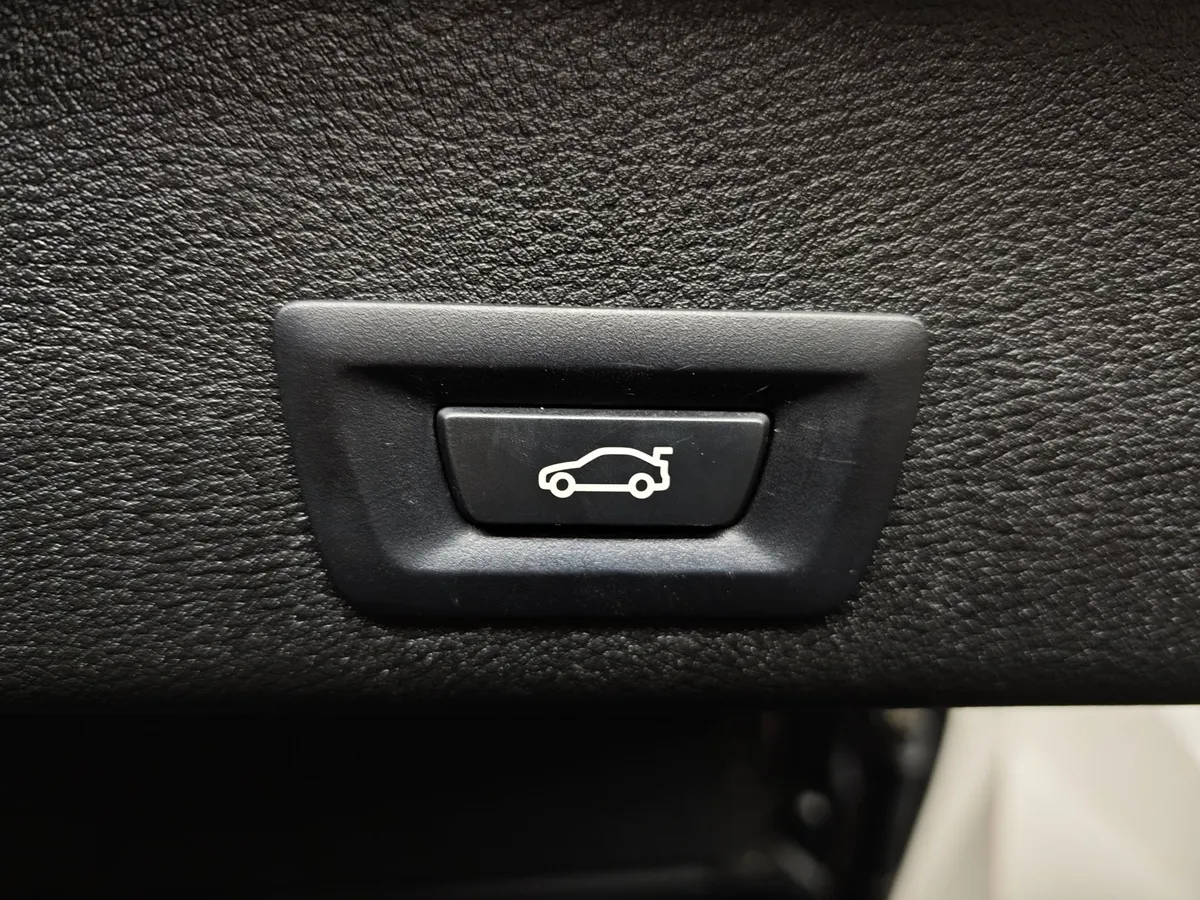 BMW X4 xDrive20d Steptronic (190 л.с.) Серый в АВИЛОН. Слайд №16
