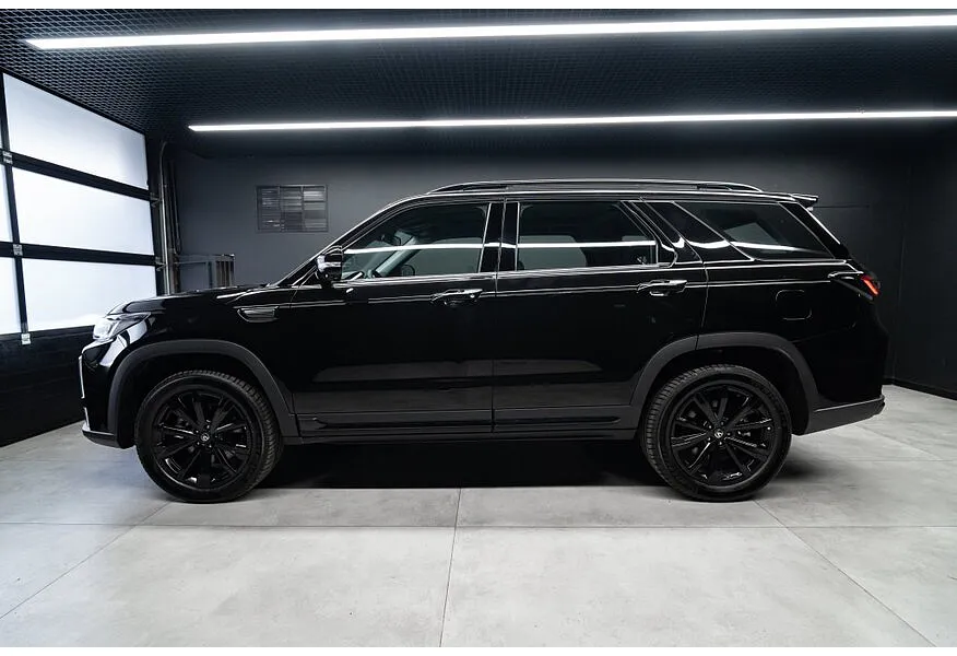 Changan CS95 2.0 AT 4WD (226 л.с.) Tech Black Edition Черный в АВИЛОН. Слайд №2