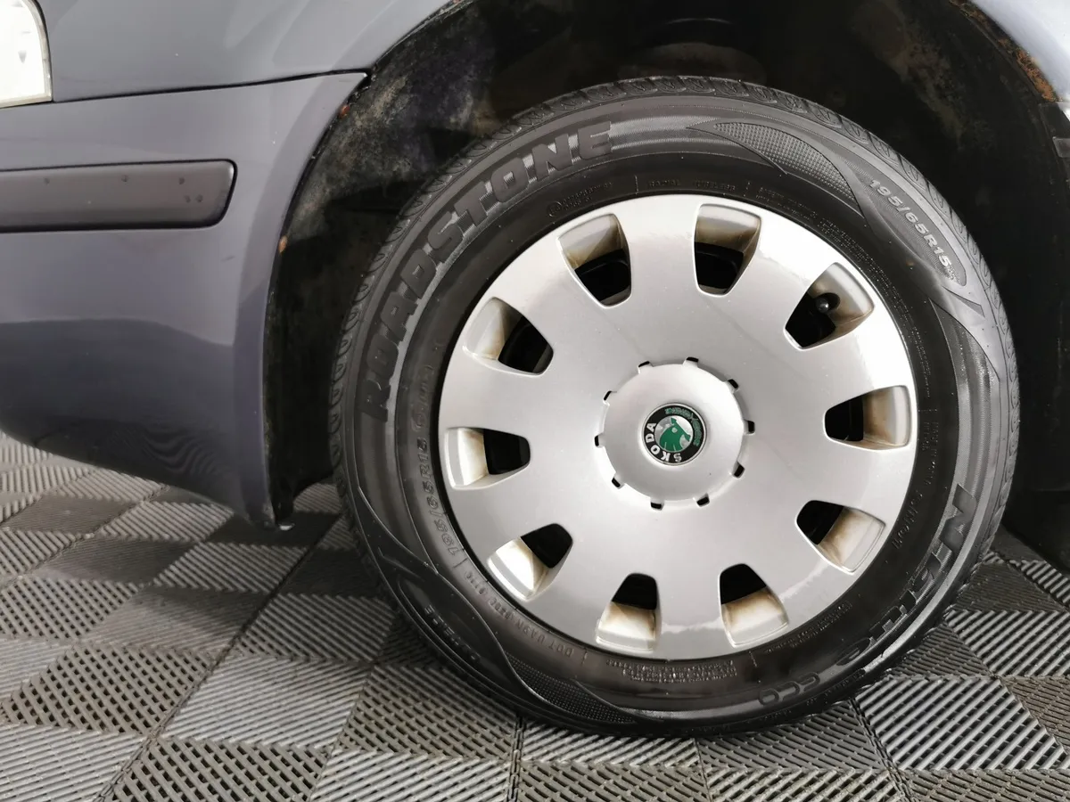 Skoda Octavia 1.4 MT (75 л.с.) Серый в АВИЛОН. Слайд №9