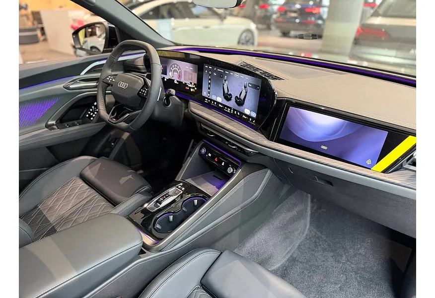 Audi Q5 L 2.0 40 TFSI S tronic quattro (272 л.с.) Зеленый в АВИЛОН. Слайд №8 Audi Q5 L 2.0 40 TFSI S tronic quattro (272 л.с.) Зеленый в АВИЛОН. Слайд №8