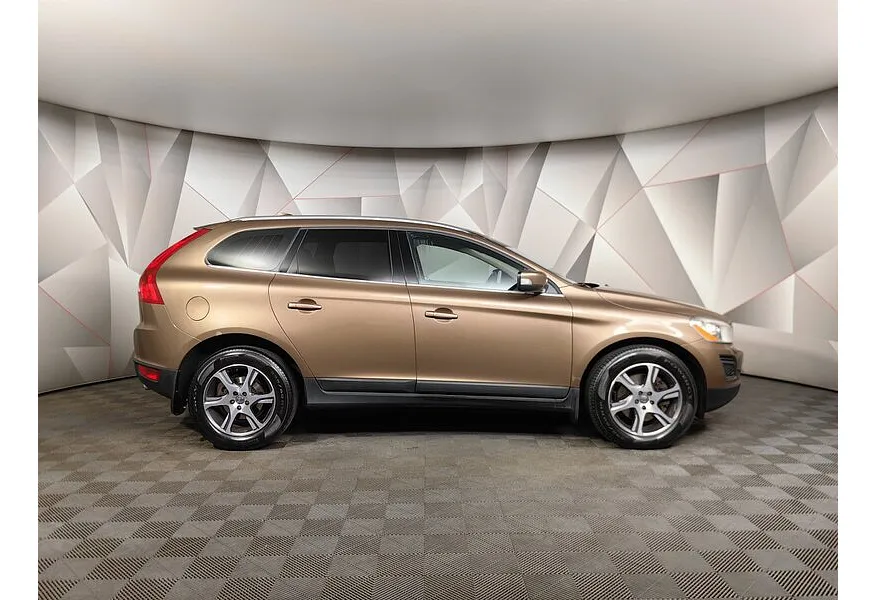 Volvo XC60 2.4 D Geartronic AWD (163 л.с.) Коричневый в АВИЛОН. Слайд №6
