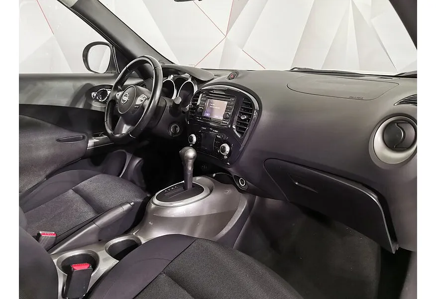 Nissan Juke 1.6 CVT (117 л.с.) Белый в АВИЛОН. Слайд №13