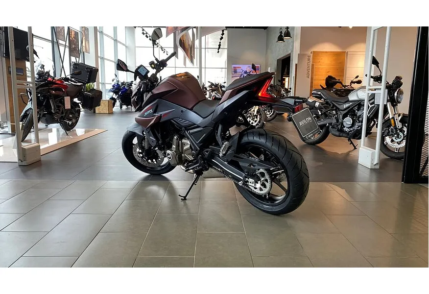 АВИЛОН - QJMOTOR SRK 700 700 см³ (73 л.с.) 700 Красный - slide 6