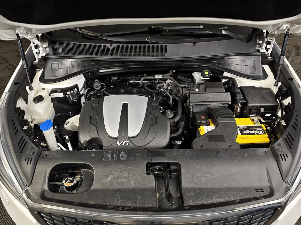 Kia Sorento 3.5 AT AWD (249 л.с.) Prestige Белый в АВИЛОН. Слайд №11