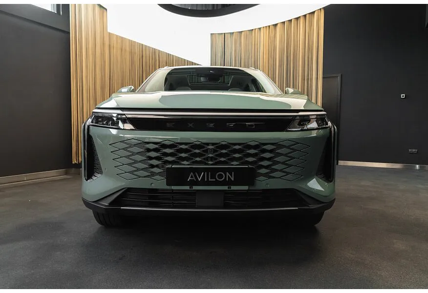 LIVE. Слайд №3