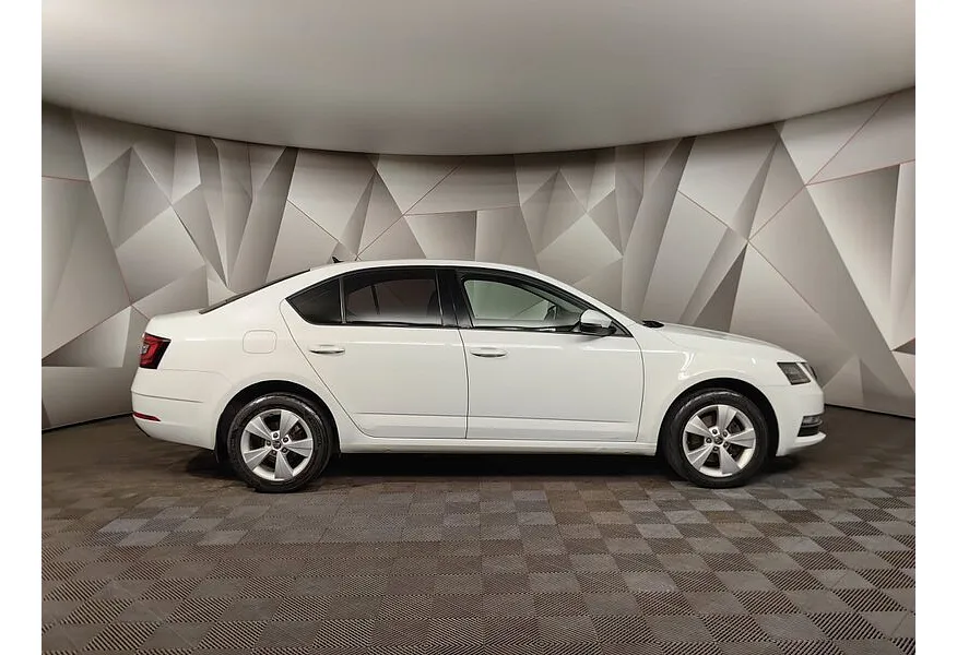 АВИЛОН - Skoda Octavia 1.4 TSI DSG (150 л.с.) Ambition Белый - slide 3