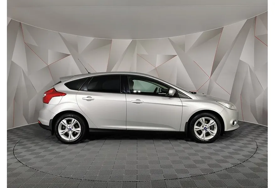 АВИЛОН - Ford Focus 1.6 MT (105 л.с.) Trend Серебристый - slide 3