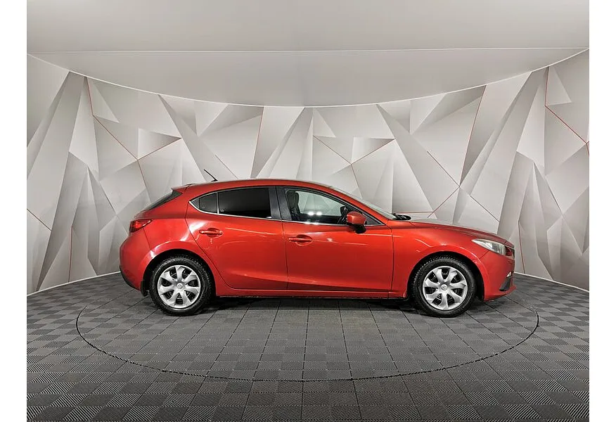 Mazda 3 1.6 MT (104 л.с.) Красный в АВИЛОН. Слайд №6 Mazda 3 1.6 MT (104 л.с.) Красный в АВИЛОН. Слайд №6