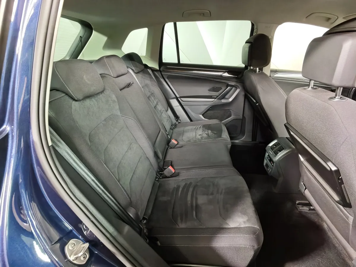 Volkswagen Tiguan 1.4 TSI 4Motion DSG (150 л.с.) Highline Синий в АВИЛОН. Слайд №15