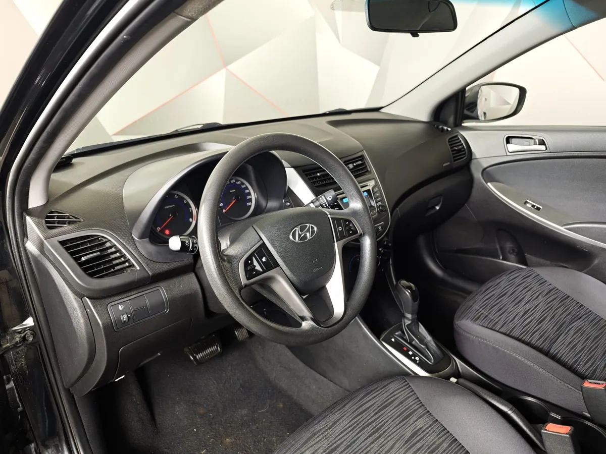 Hyundai Solaris 1.6 AT (123 л.с.) Comfort Черный в АВИЛОН. Слайд №19