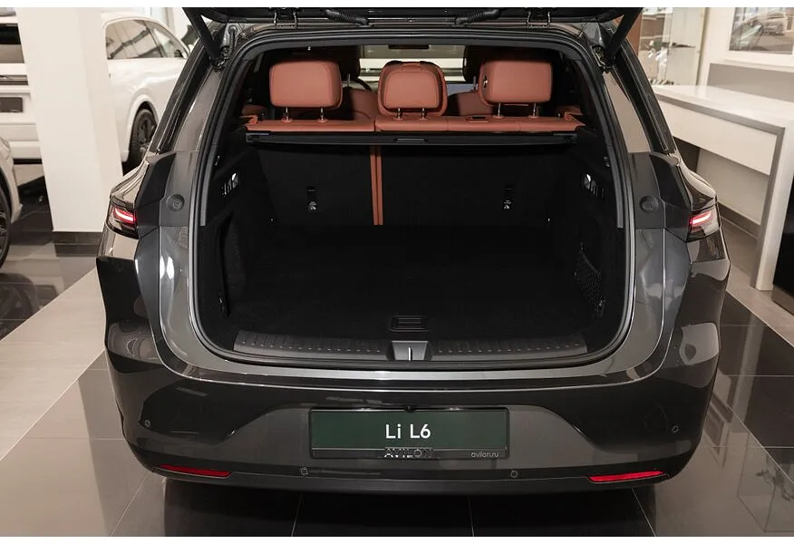 Li Auto L6 1.5 AT 4WD (150 л.с.) Max Серый в АВИЛОН. Слайд №18