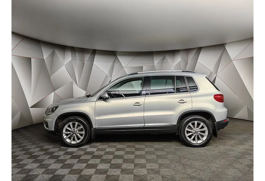 Volkswagen Tiguan 2.0 TDI 4Motion AT (140 л.с.) Track & Style Серебристый в АВИЛОН. Слайд №5
